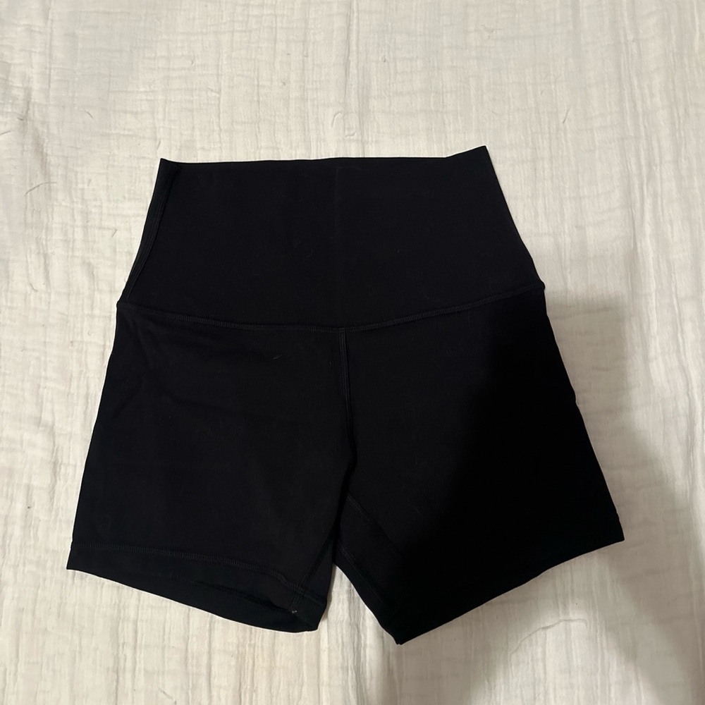 Lululemon Align shorts